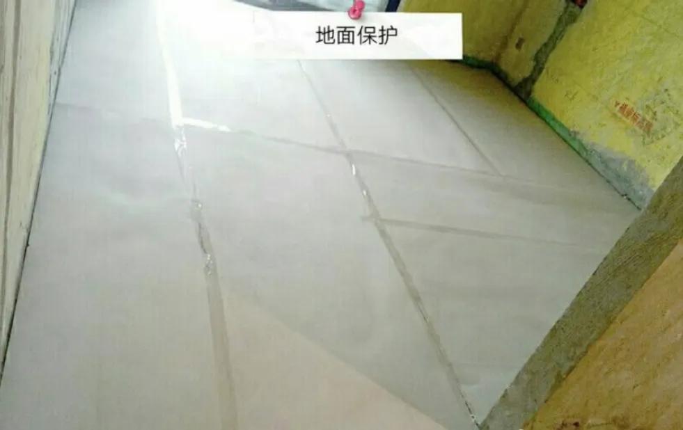 装修木地板怎么铺视频教程,装修铺强化木地板避坑攻略