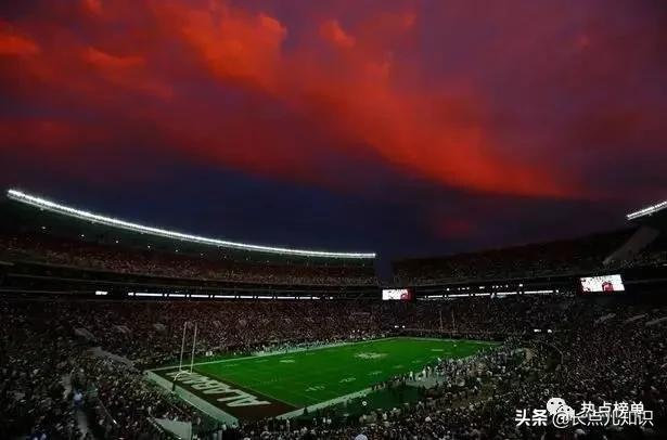 世界十大足球场排名在哪,全球前十足球场