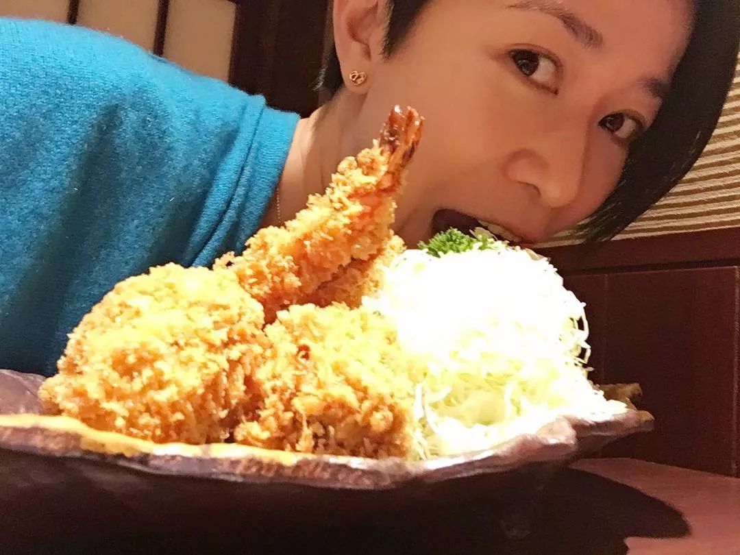 香港冻龄女神,香港冻龄女星出席活动谈保养