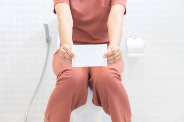 滴虫性阴道炎是否会传染?提醒女性:想要预防它,需牢记这4件事