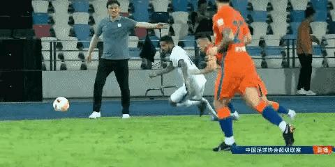 中超四张红牌,中超8场比赛5张红牌