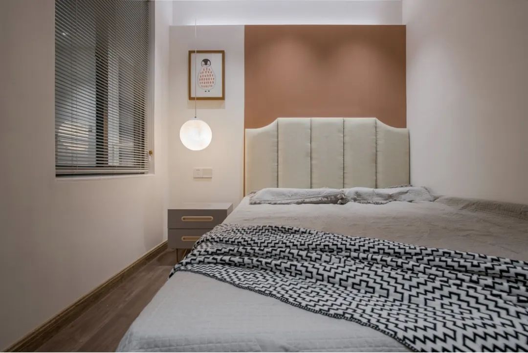 黑白灰现代极简约风格小户型,黑白灰系现代简约复式