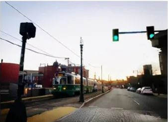 那个宁愿坐在宝马里哭的人,那个宁愿坐在宝马里哭的女孩