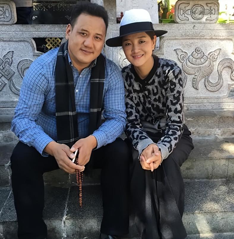 降央卓玛自曝成长经历,降央卓玛一共几次婚姻
