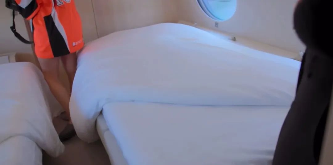 花5亿元买私人飞机,花五亿买车