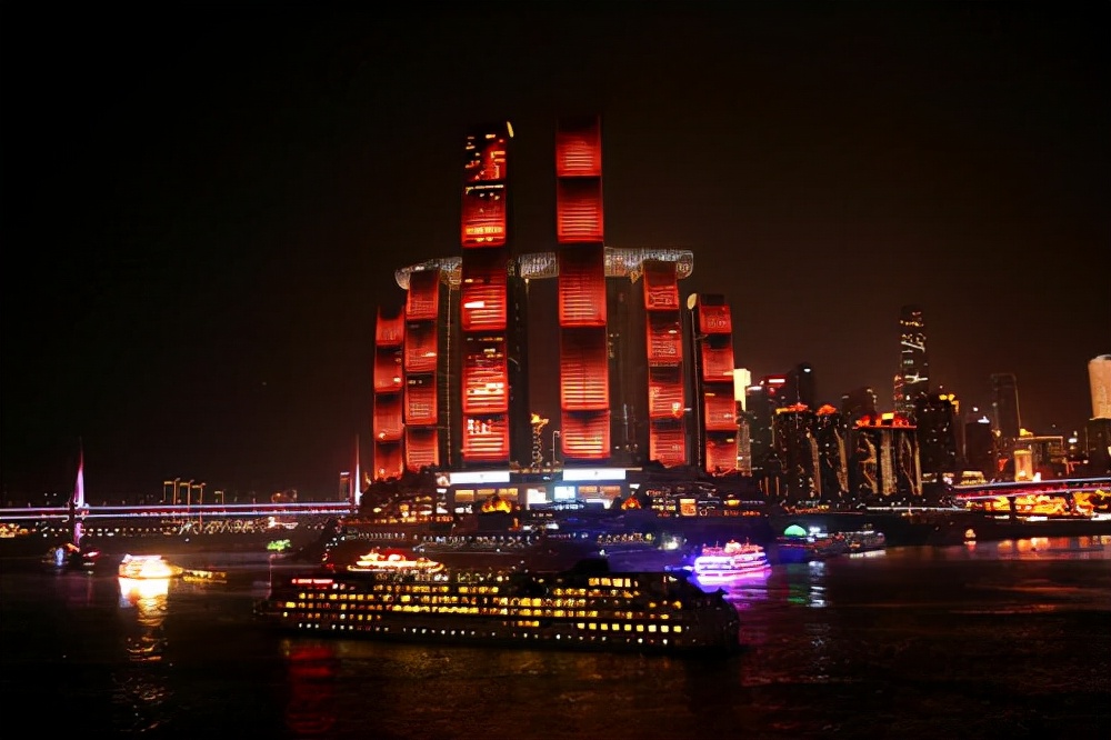 世界首座横向摩天大楼在重庆开建,重庆横向摩天大楼耗资