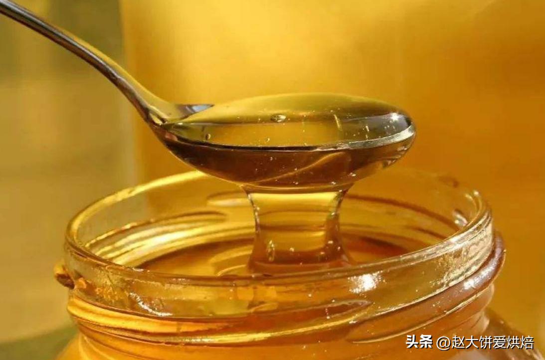 真假蜂蜜如何用纸鉴别,假蜂蜜泛滥养蜂人教你如何辨别