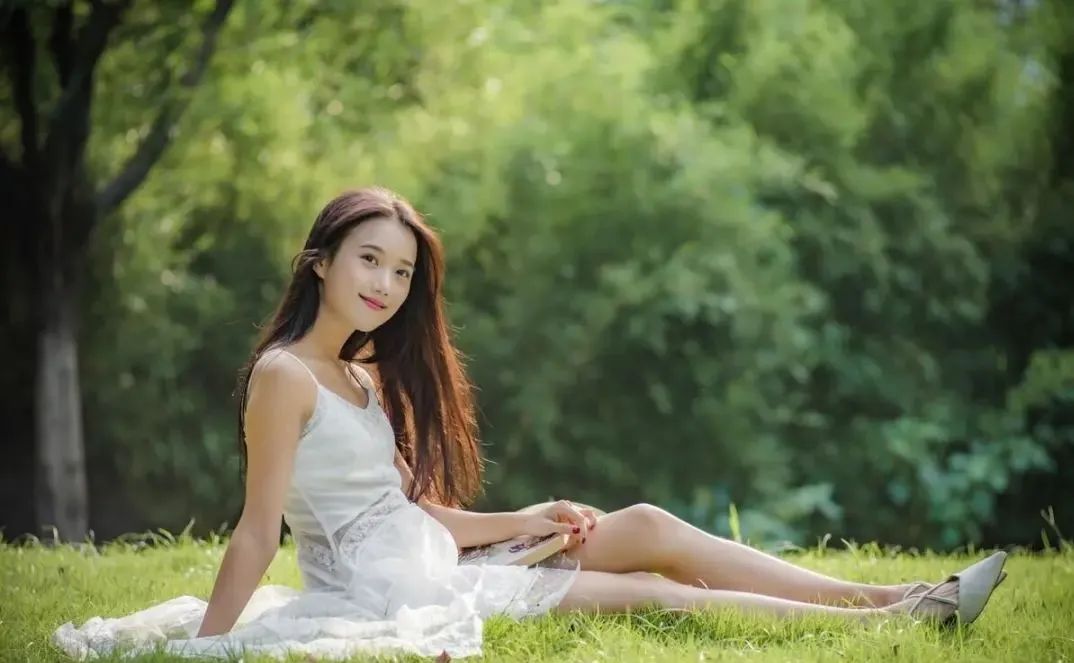 8个拍照技巧人像摄影摆姿不再愁,拍照姿势大全外景摄影技巧