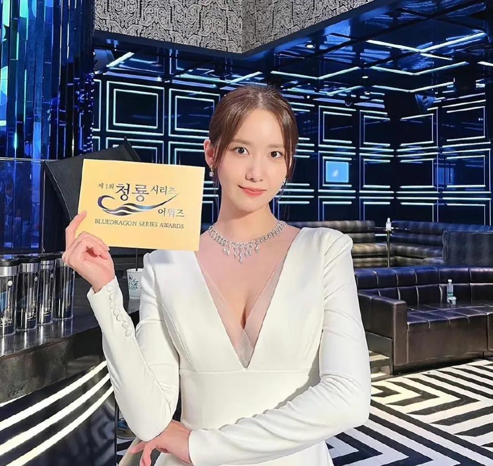 韩国网红女神林允儿,韩国气质女明星林允儿古装高清图