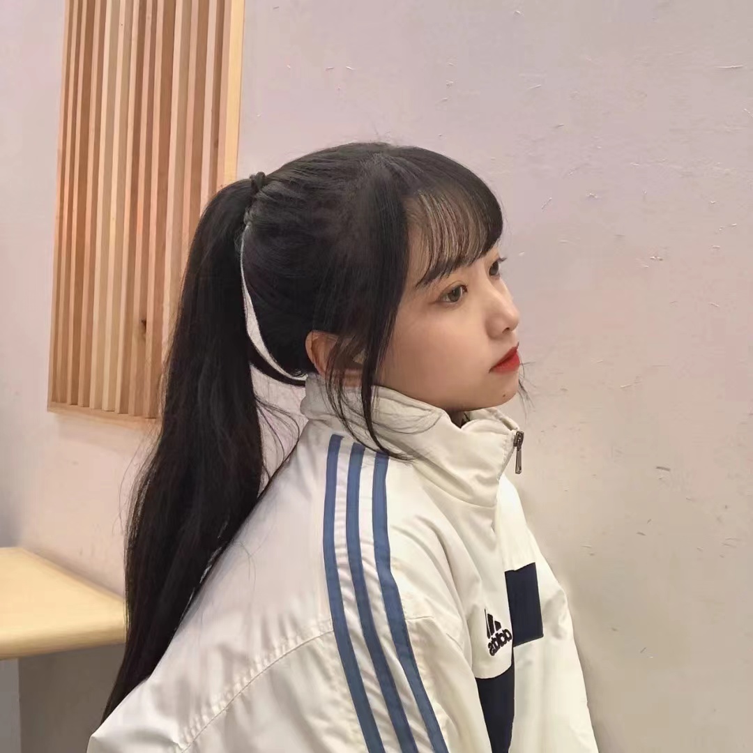 刘海总是油腻怎么办？几个小方法，简单又快速，解决小尴尬