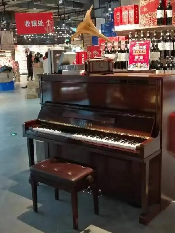 武汉雅斯何时开业,雅斯在武汉开了几家店