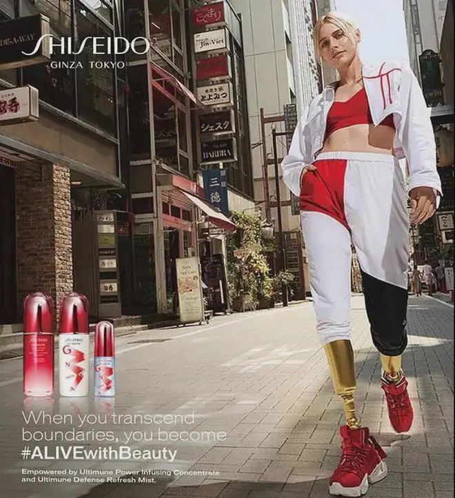 超模用卫生棉条感染截肢励志,一名超模因卫生棉截肢