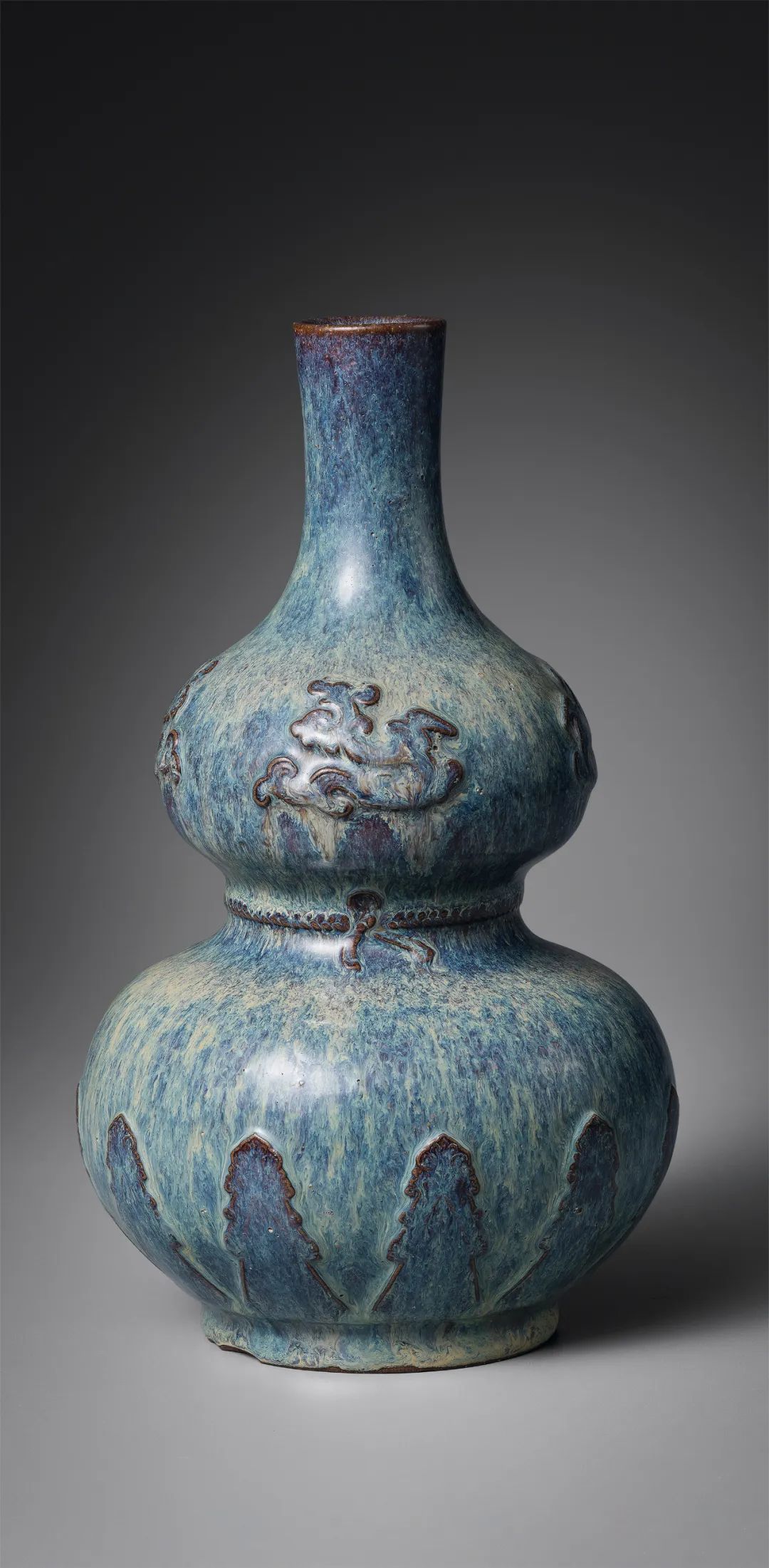 清乾隆钧红釉窑变双耳瓶,日本回流大清乾隆年制瓷器