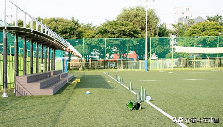 韩国足球队被举黄牌警告,韩国足球事件最新进展