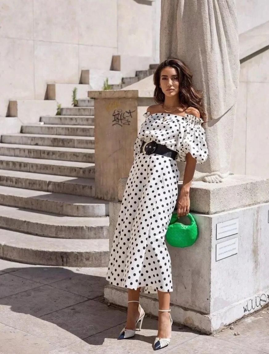 大腿粗屁股大胯宽怎么穿搭,胯大腿粗的梨形身材穿什么裤子