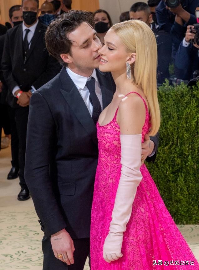 贝克汉姆21岁大儿子成豪门女婿,海王儿子结婚