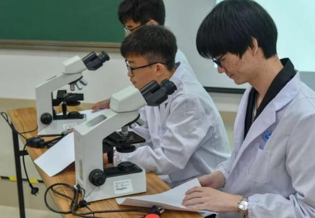 双一流大学被淘汰的专业,双一流被淘汰的985大学