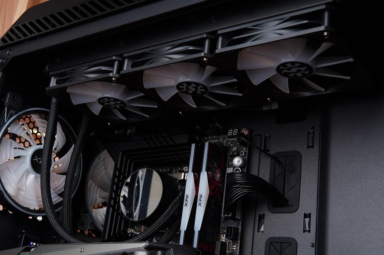 乔思伯d500多少钱,乔思伯机箱u4plus装几个硬盘