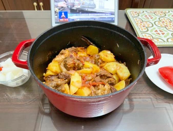 家用厨房多功能智能锅哪个最实用,想要厨房干净选对锅真的很重要