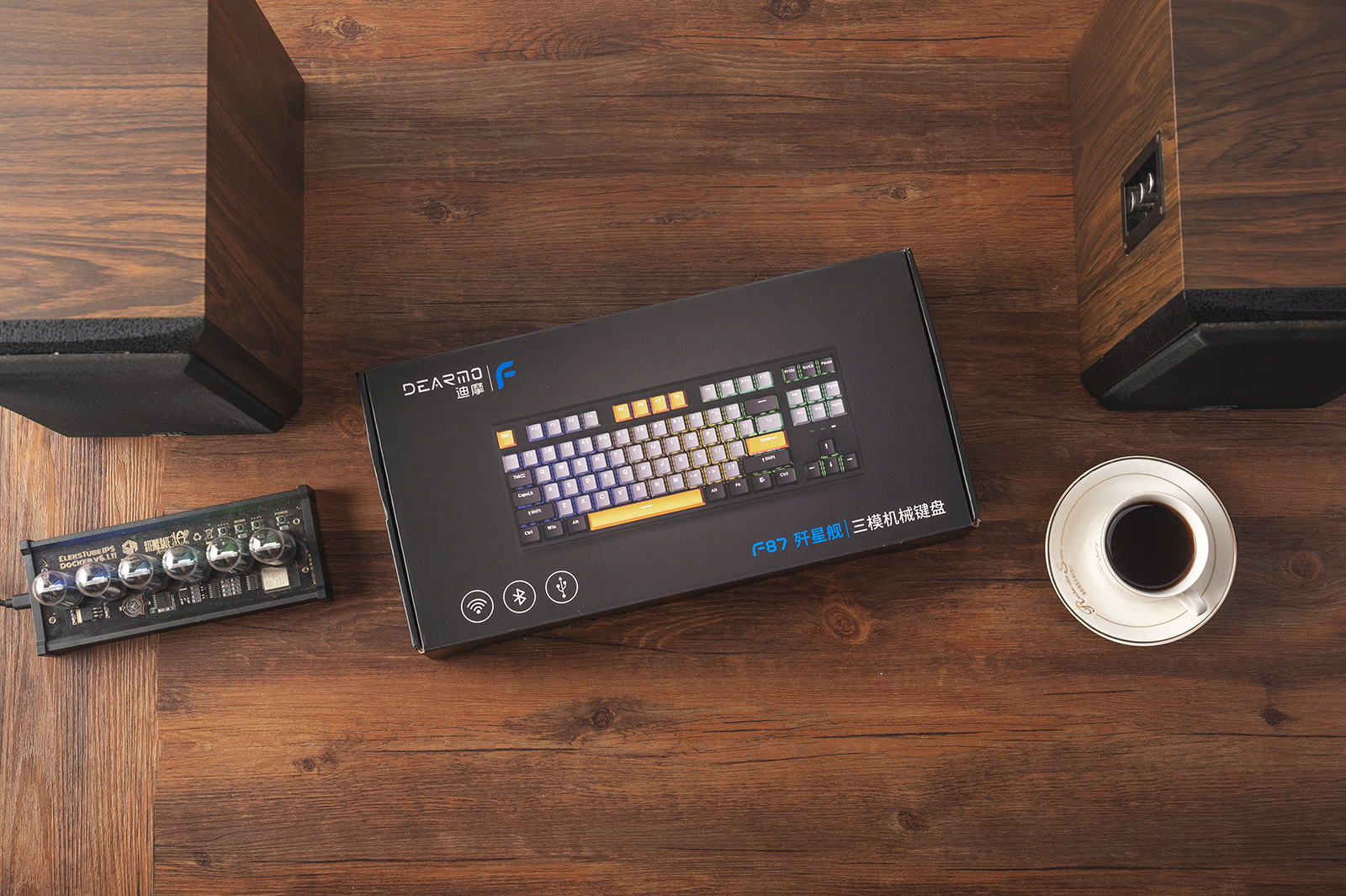 谁说机械键盘只适合电竞，文艺青年的礼物，迪摩F87歼星舰