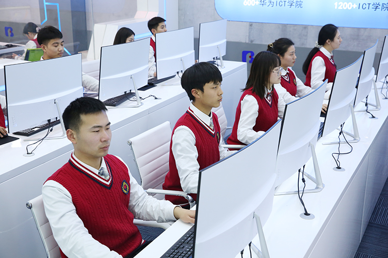 计算机行业专业前景,郑州计算机专业学校哪家强