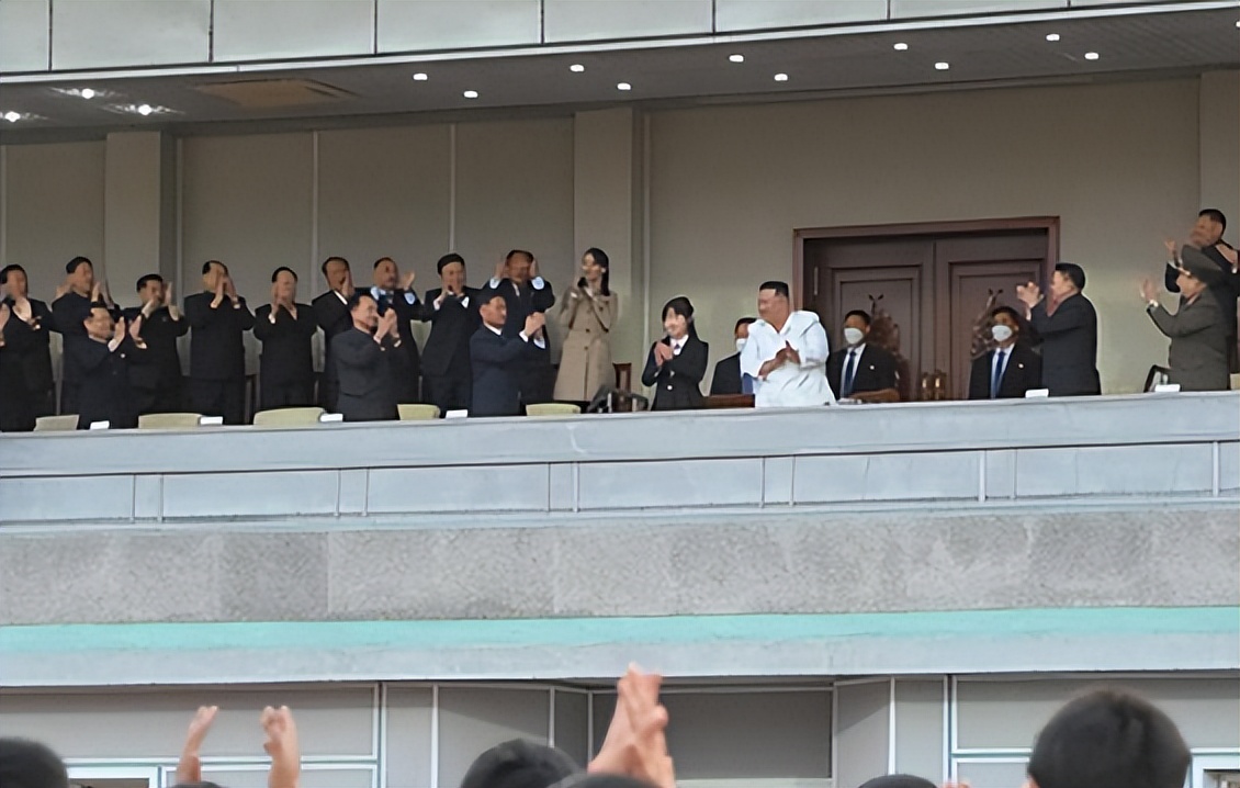 朝鲜第一千金气场,朝鲜第一千金首次亮相