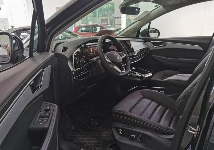 7座红旗家用商务车,7座车家用10万