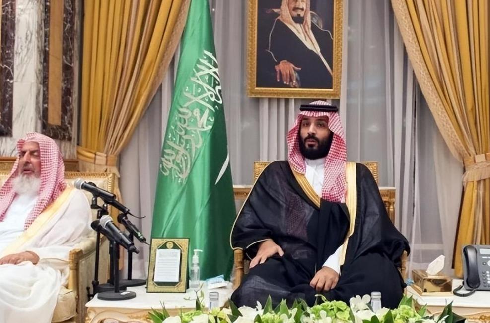 “沙特暴君”小萨勒曼,软禁生母肢解记者,连美国总统都无可奈何