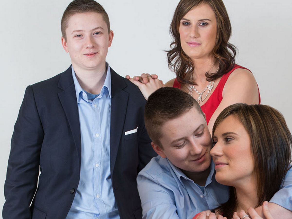 女生变性成男生会有哪些变化,女性患有视网膜色素变性还能生育