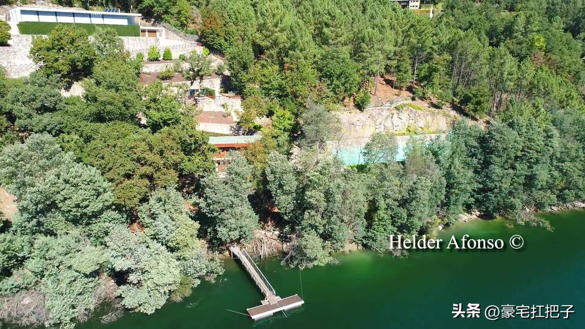 c罗1亿豪宅曝光,c罗的名车和豪宅