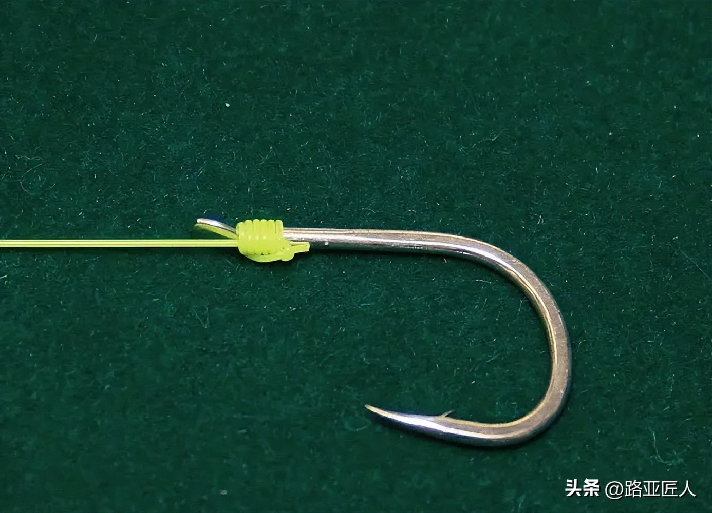 简单结实的绑鱼钩方法,串钩t字结绑鱼钩