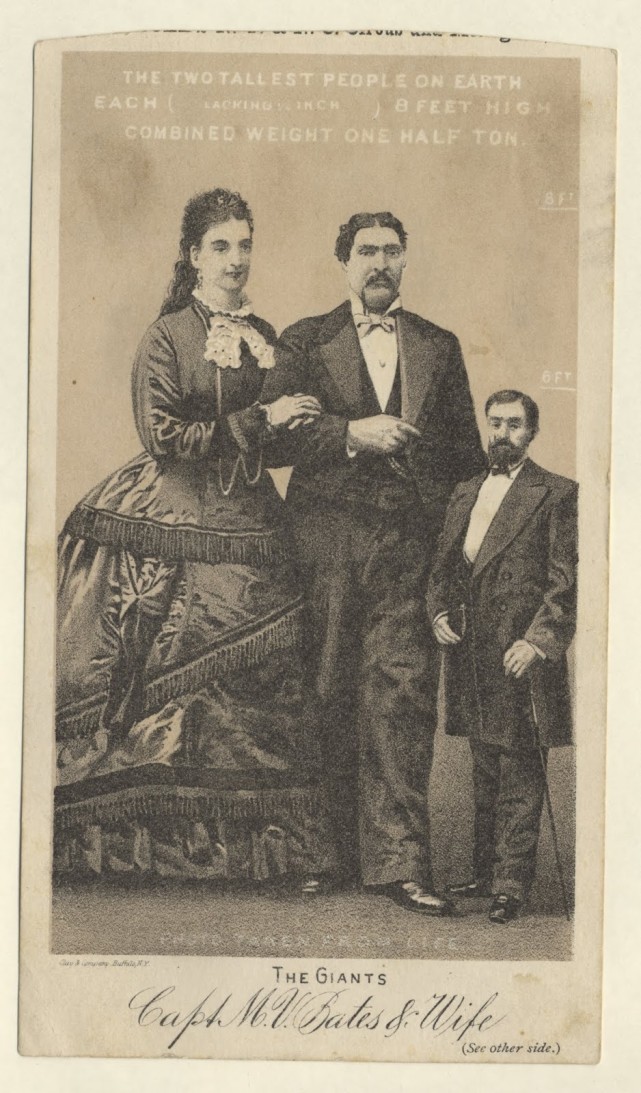 外国妈妈生下大胖小子,网友笑翻,2.4米巨人夫妇生下近20斤婴儿