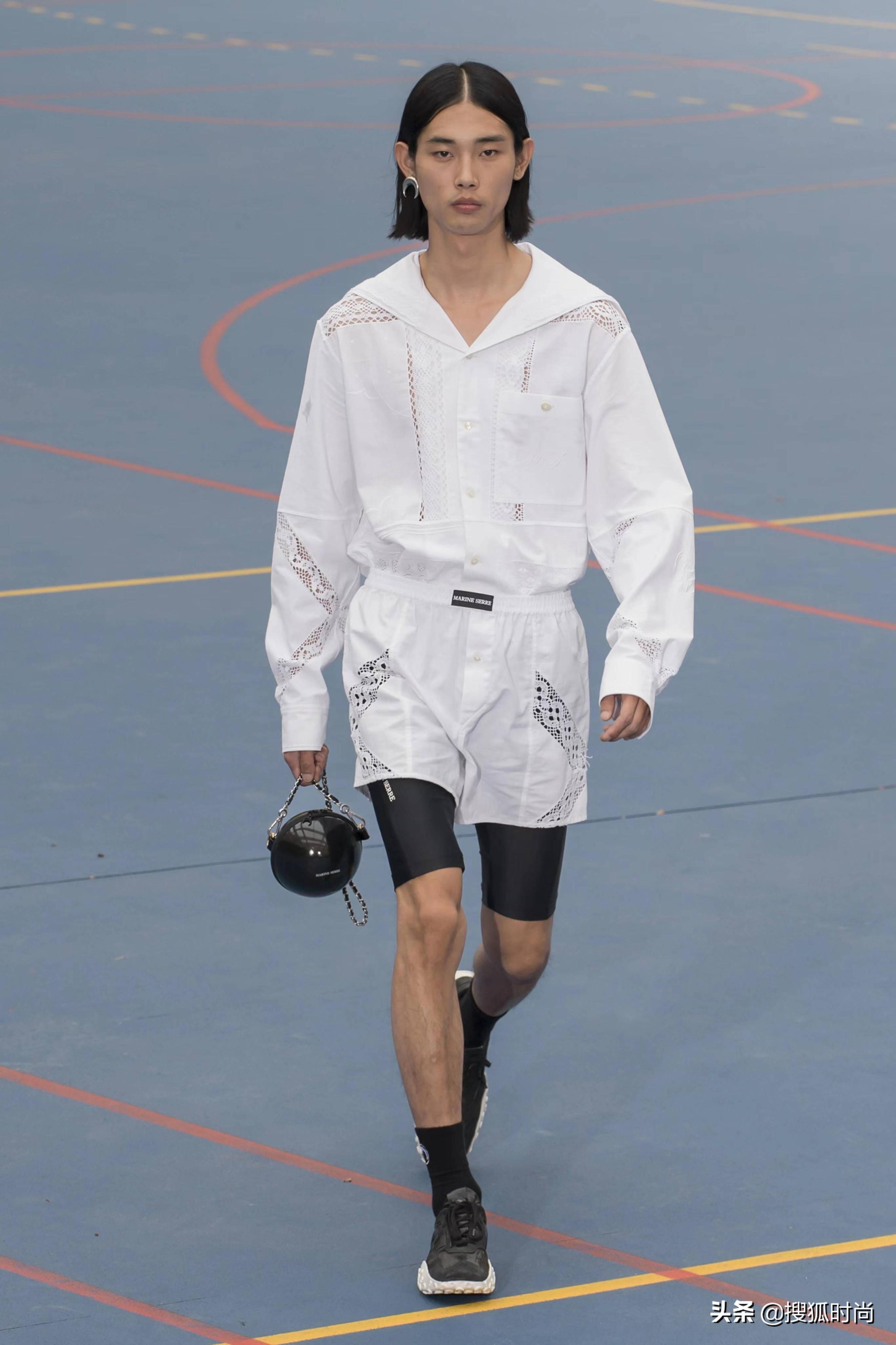 lv和爱马仕哪个值得购买,lv和爱马仕有什么不同