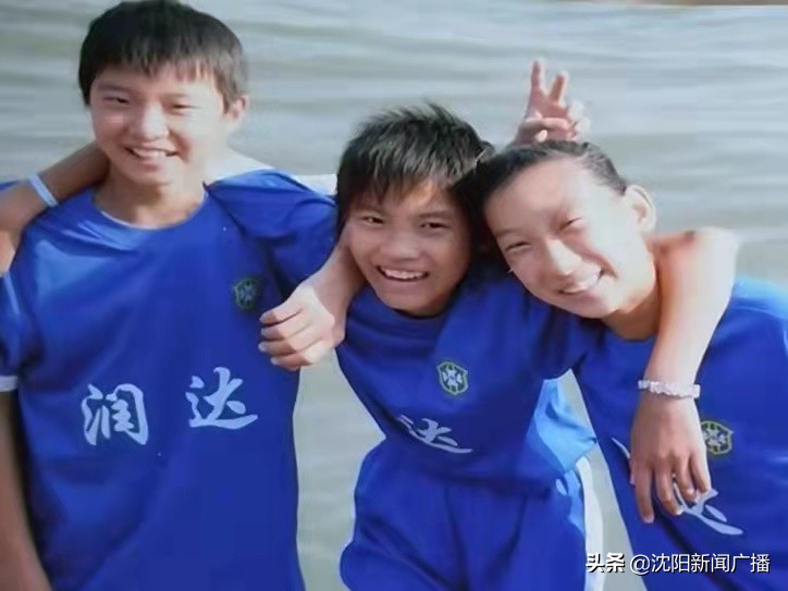 父母看球“蹦起来了”一句话“值了”！女足门将是咱辽宁姑娘