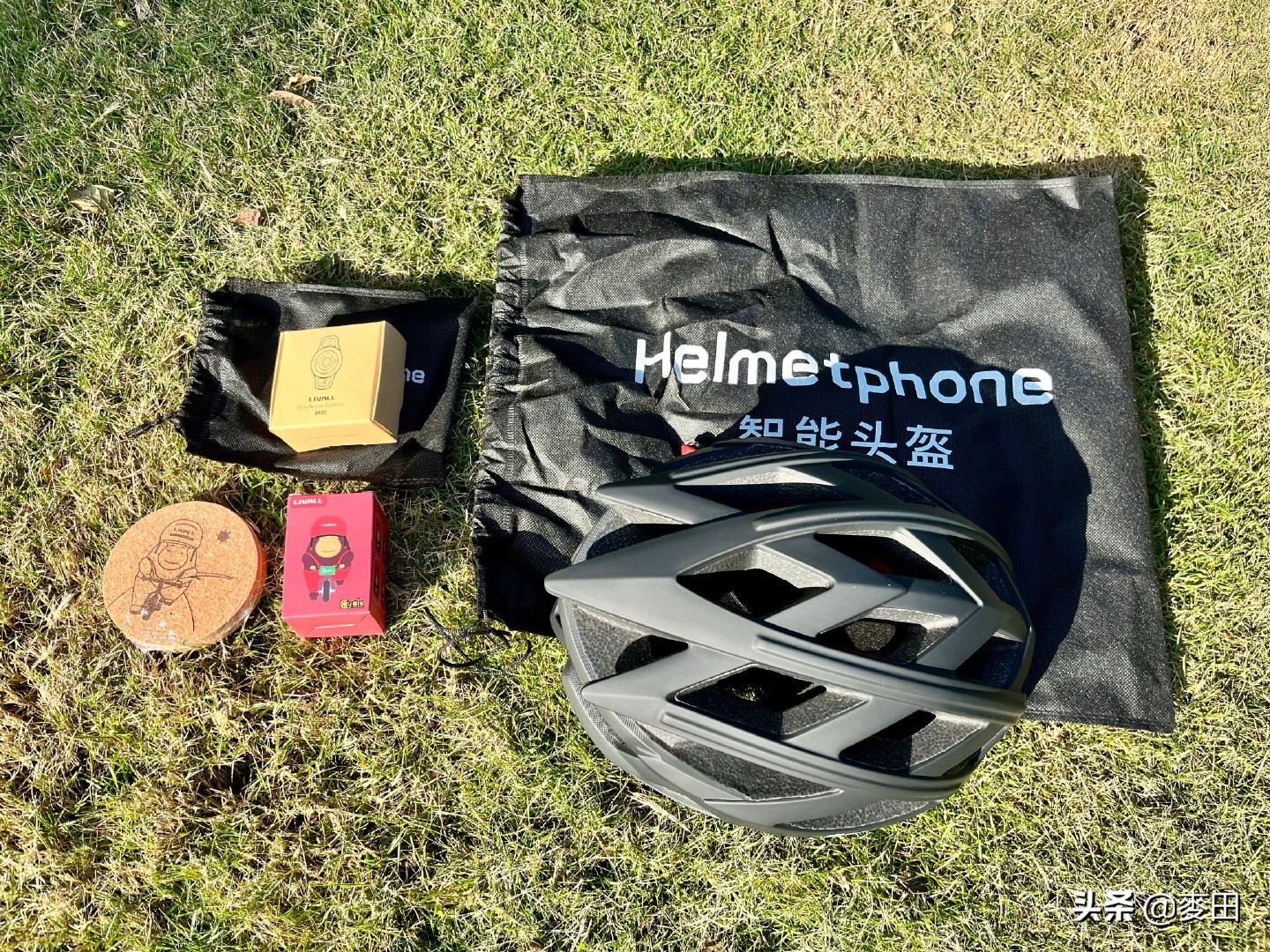科技感爆棚的未来型头盔,智能头盔helmet