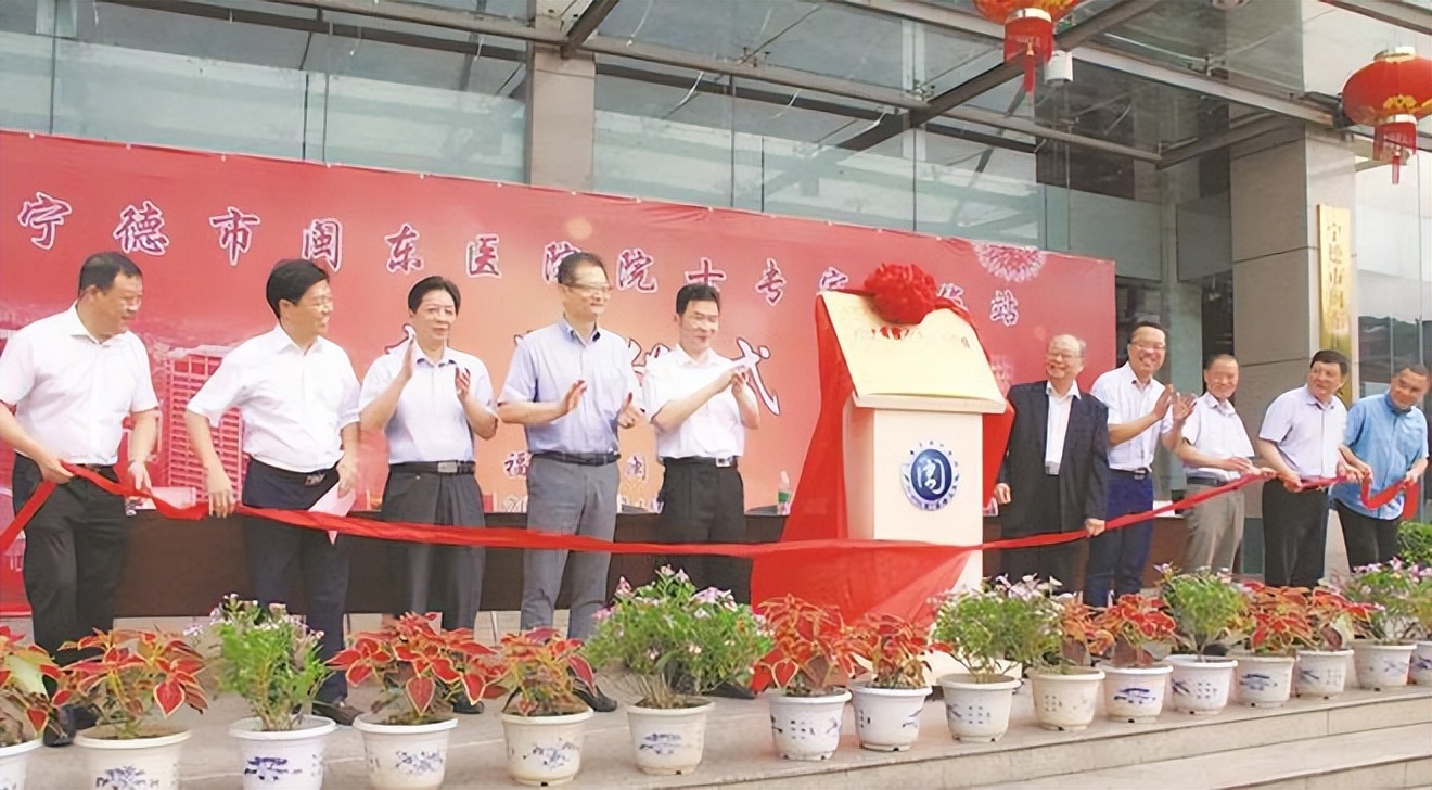 非凡十年医疗的变化,非凡十年逐梦前行视频素材