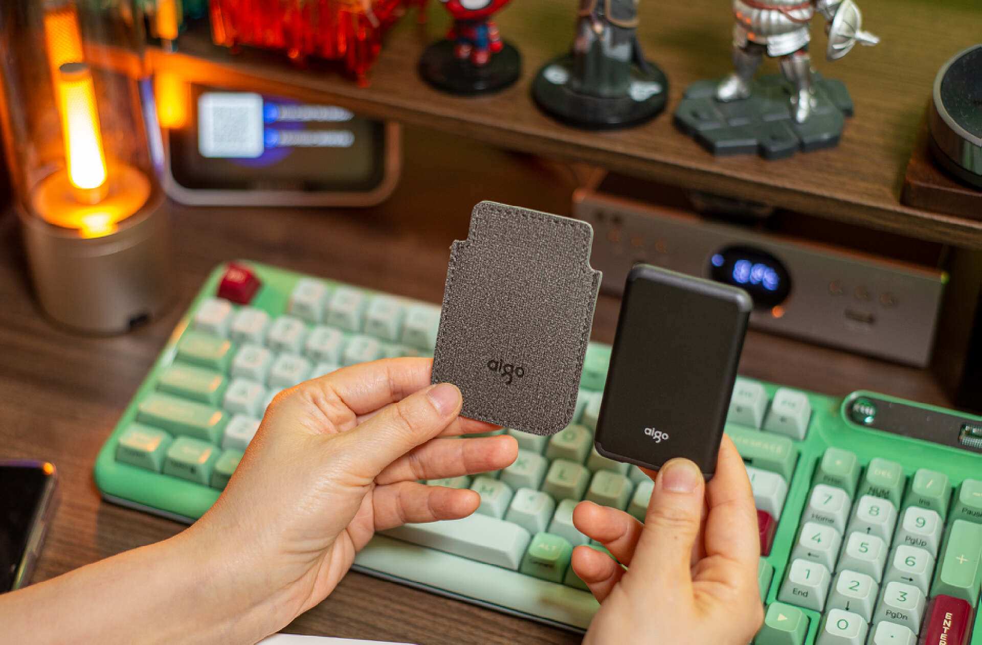 既是移动存储还能给XSS扩容，价格便宜量又足｜爱国者S7移动硬盘