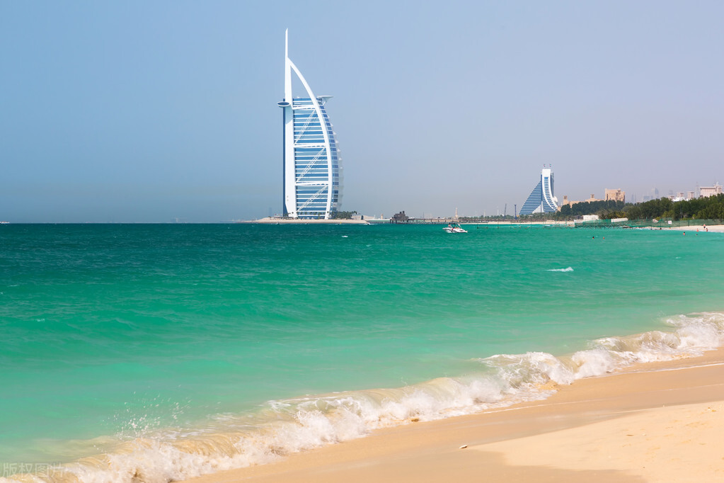 迪拜富得流油可以买什么,为什么说迪拜富得流油