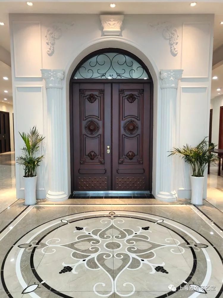 口碑最好的三款纯实木门,性价比高的实木门推荐