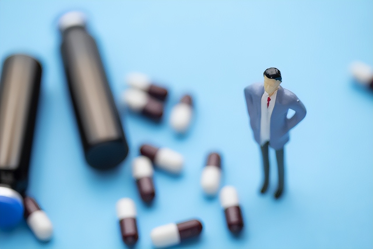 为什么西药过几年就会耐药性,而中药用了几千年的药方不会耐药性