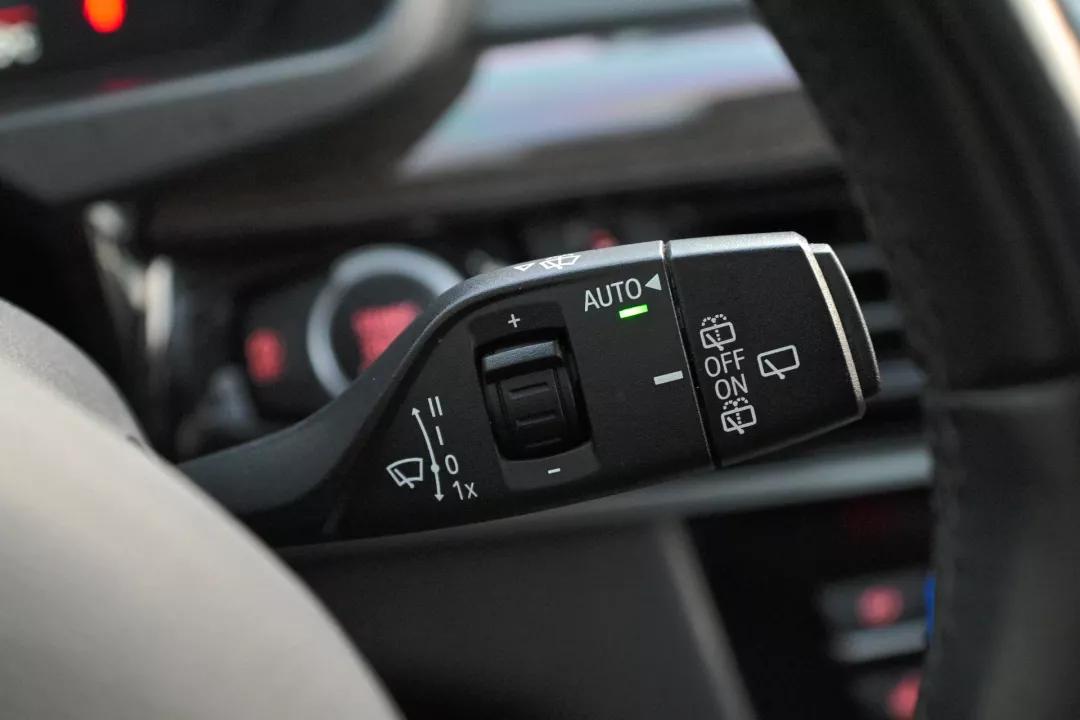 二手宝马x5黑武士顶配14款价格,银灰色二手柴油版宝马x5