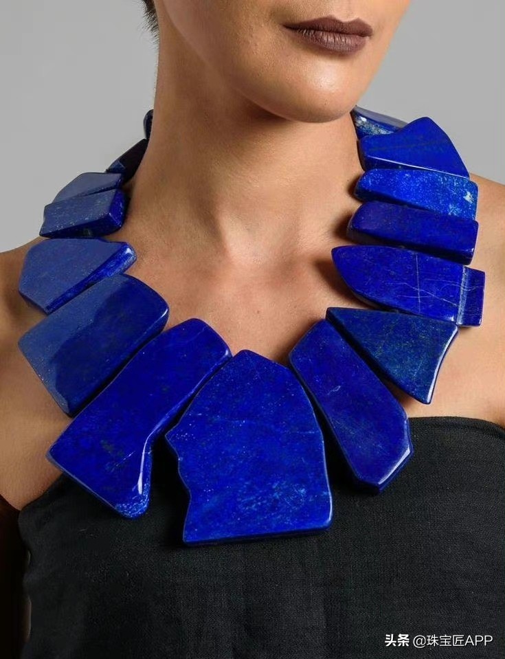 宝石蓝调克莱因蓝,宝石克莱因蓝