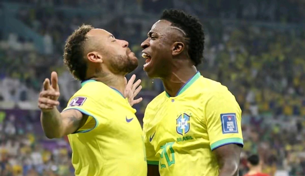 桑巴起舞帕奎塔,桑巴舞向前交叉走步