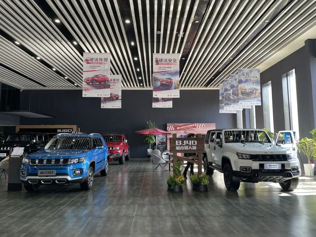 21款bj40刀锋英雄柴油版用车感受,bj40刀锋英雄柴油版白色真实感受