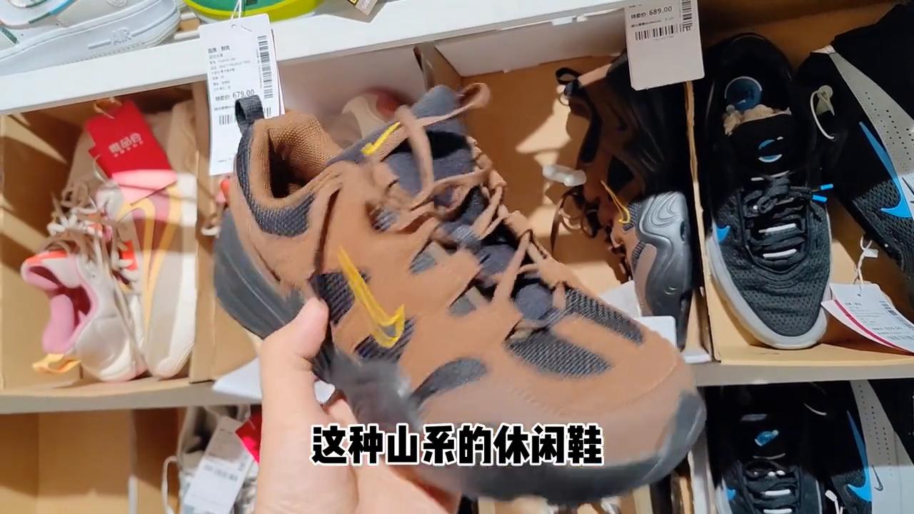 唯品会折扣店附近,唯品会线下折扣店是正品吗