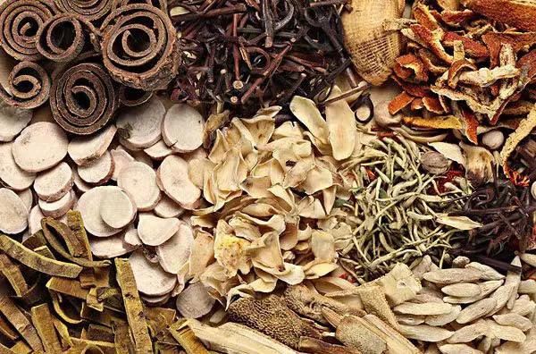 风热感冒是怎么引起的怎么治疗,风热感冒是怎么形成的有什么症状