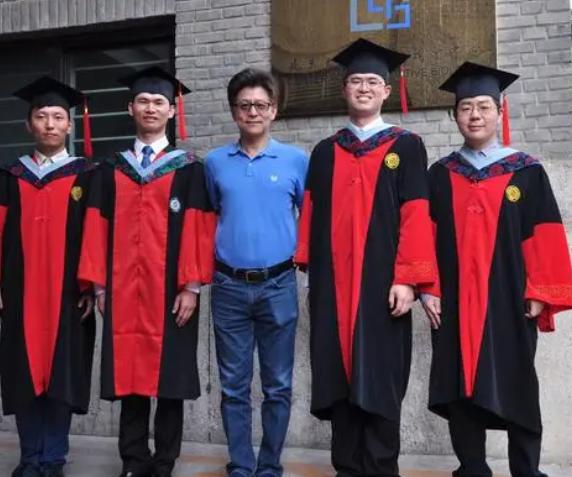 直博和硕博连读区别很大，不只是毕业难度，不少人上岸后才明白