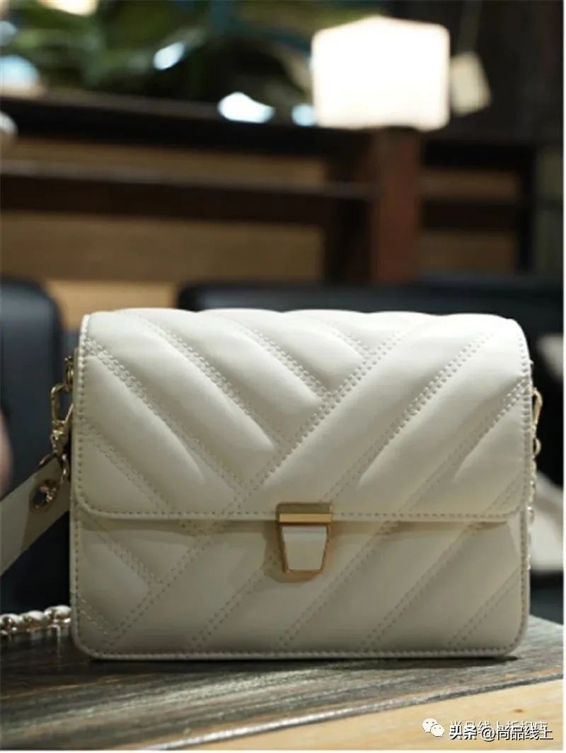 红谷品牌女包直播间,红谷双肩女包特价正品专卖