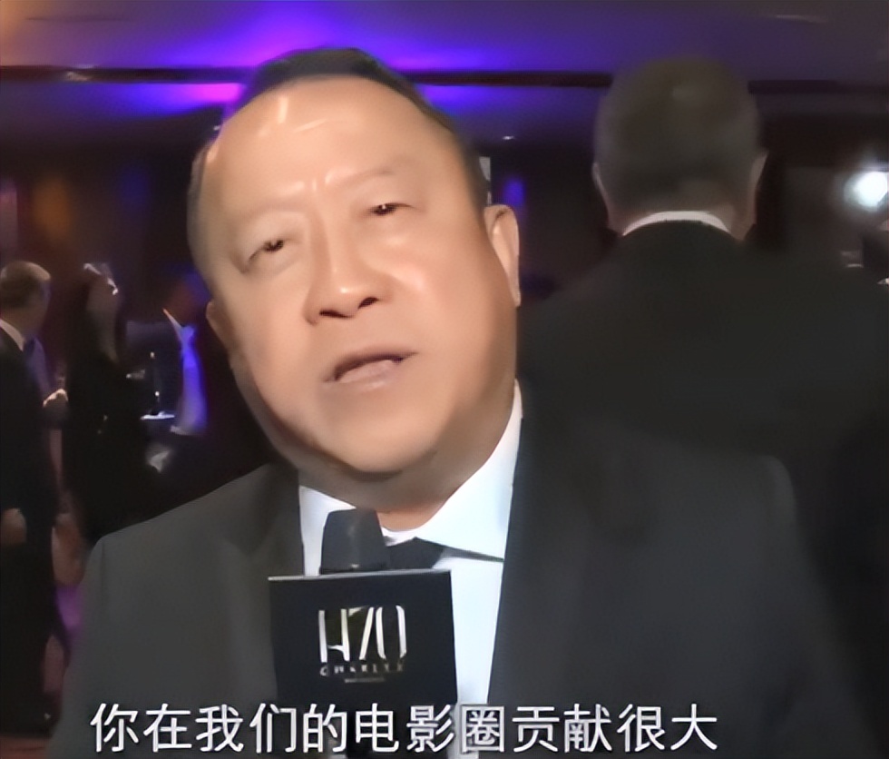 只手遮天向华强：为刘德华撑腰跟周星驰反目，娶走陈岚风生水起