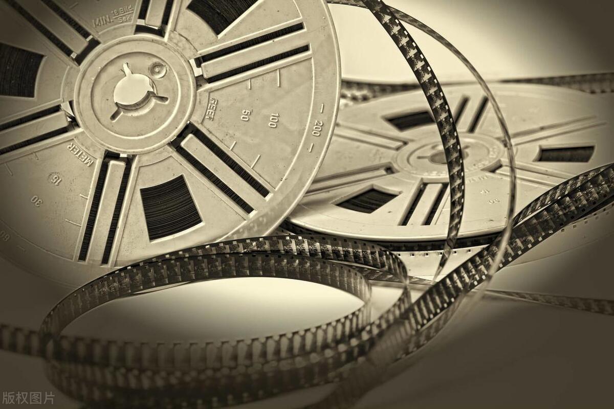 如何透彻分析一部电影,对近两年电影进行分析写一篇影评